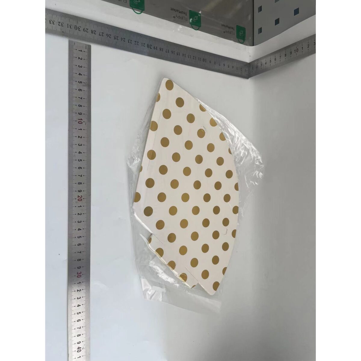 Set 6 Coifuri Metalizate, Embo, pentru Petrecere, Tematica Aniversare, Model Buline, 20 cm, Auriu - imagine 2