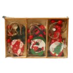 Set 9 Decoratiuni de Craciun din Lemn, Embo, cu Snur pentru Agatare in Brad, Model Mos Craciun Pitic Diferite Dimensiuni, 3 Modele, Multicolor