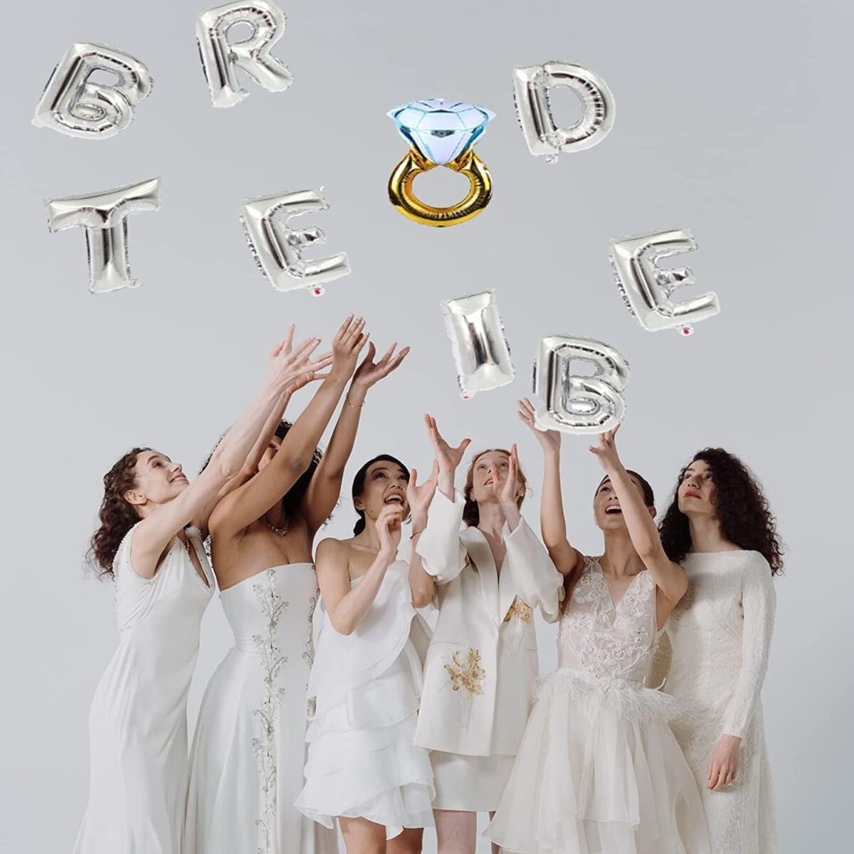 Set Baloane din Folie Metalizata, Embo, Model Bride to Be cu Inel de Logodna, Litere de 40 cm, Baloane Party, Ambalaj Individual, Pai Inclus, Umflare cu Aer sau Heliu, Argintiu - imagine 3