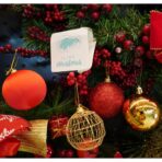 Set de 28 ornamente de brad, Embo, de tip Glob, Rosu/ Auriu, din polistiren, cu finisaj sclipitor , cutie 18 cm adancime x 22 cm inaltime x 18 cm lungime) - imagine 4