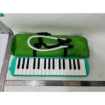 Muzicuta Melodica 32 Clape, Embo, din ABS, pentru Incepatori, 45 x 13 x 7 cm, Include Husa si Suflator, Verde - imagine 4