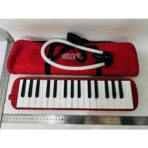 Muzicuta Melodica 32 Clape, Embo, din ABS, pentru Incepatori, 45 x 13 x 7 cm, Include Husa si Suflator, Rosu - imagine 3