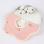 Baveta Tip Floare, Embo, din Bumbac, pentru Copii 0-12 Luni, Rezistenta la apa, cu Capse, Model cu Cirese, 26 x 29 cm, Roz - imagine 5