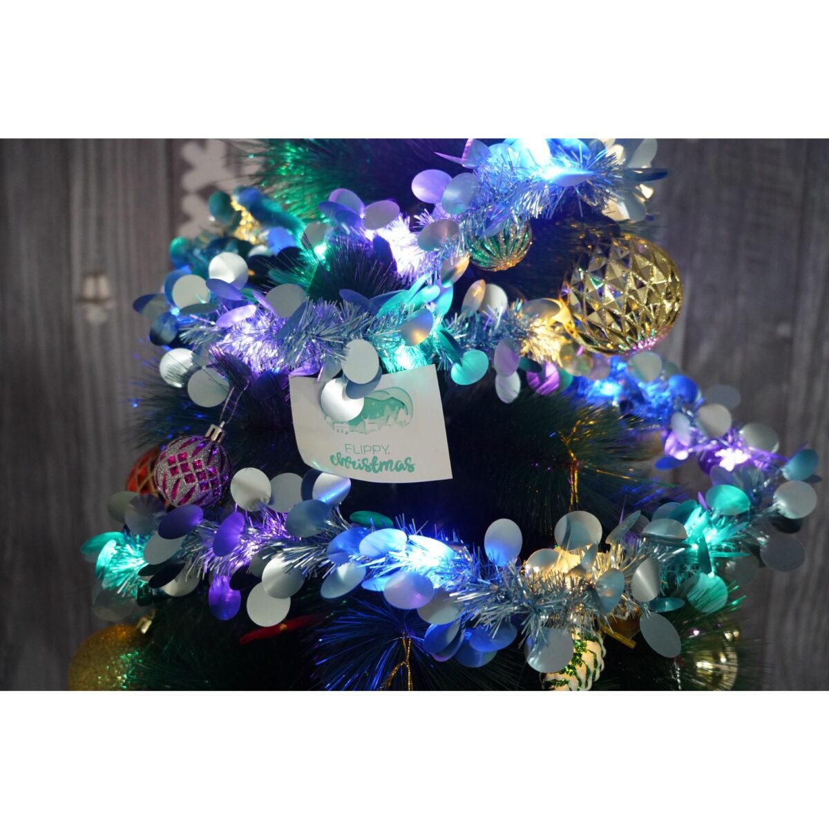 Beteala Craciun cu LED, Albastra, model cu paiete rotunde, 2 m x 5 cm, PVC, Sir, Artificiala, Embo - imagine 3