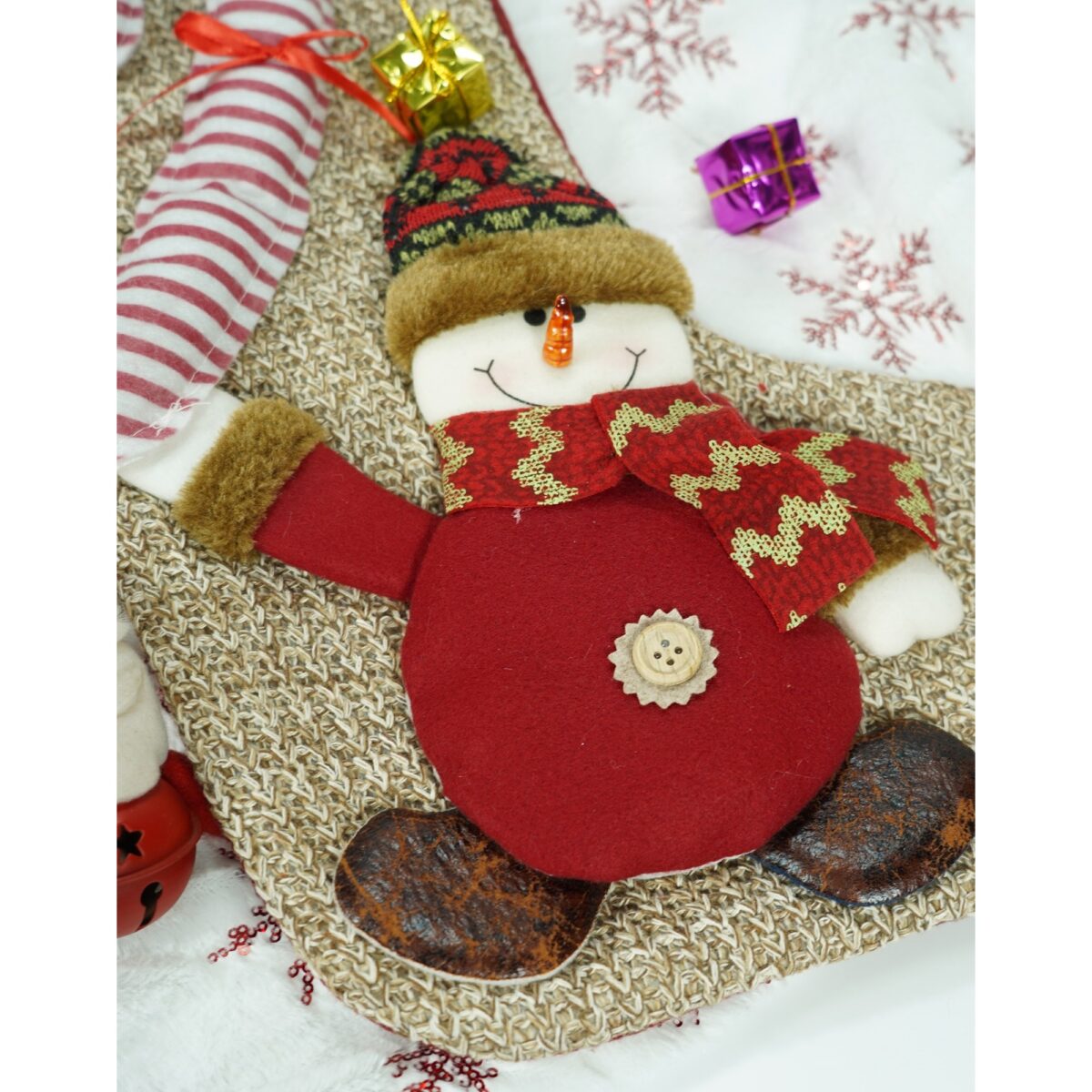 Ciorap Cadouri,Embo,cu model om de zapada,maro, marimea 20x45 cm, textil, interior - imagine 6