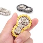 Jucarie Fidget Spinner Premium Anti Stres, Embo, Giroscop din Aliaj, Jucarie din Metal de decompresie, forma Lant de Angrenaj de Bicicleta, 6 x 3.5 cm, Auriu - imagine 3