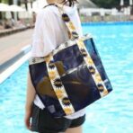 Geanta de Plaja, Embo, din Plasa Transparenta, Imprimeu Oops, 43 x 10 x 33 cm, Model pentru Umar, Lungime Inferioara 33 cm, Negru - imagine 2