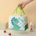 Geanta Termoizolanta pentru Copii, Embo, 23x13x19 cm, Model Imprimeu Dinozaur, din Folie de Aluminiu si Panza Oxford, Verde - imagine 4