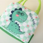 Geanta Termoizolanta pentru Copii, Embo, 23x13x19 cm, Model Imprimeu Dinozaur, din Folie de Aluminiu si Panza Oxford, Verde - imagine 5