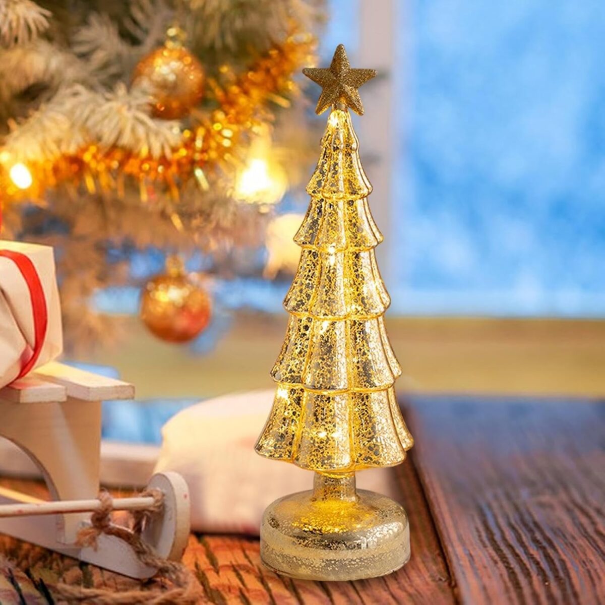 Decoratiune de Craciun, Embo, Model Brad cu Stea, din Sticla, Lumini, Baterii 3 AA, 31.5 x 9 cm, Auriu - imagine 3