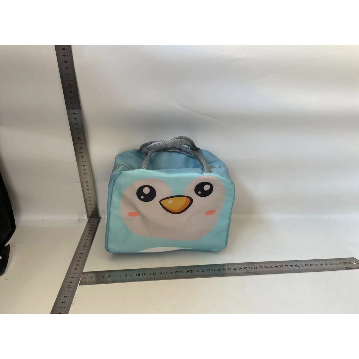 Geantă Frigorifică, Embo, cu Desene Animat, Portabilă pentru Copii, de Prânz, din Pânză Oxford, 22x14x19 cm, Model Pinguin, Albastru - imagine 2