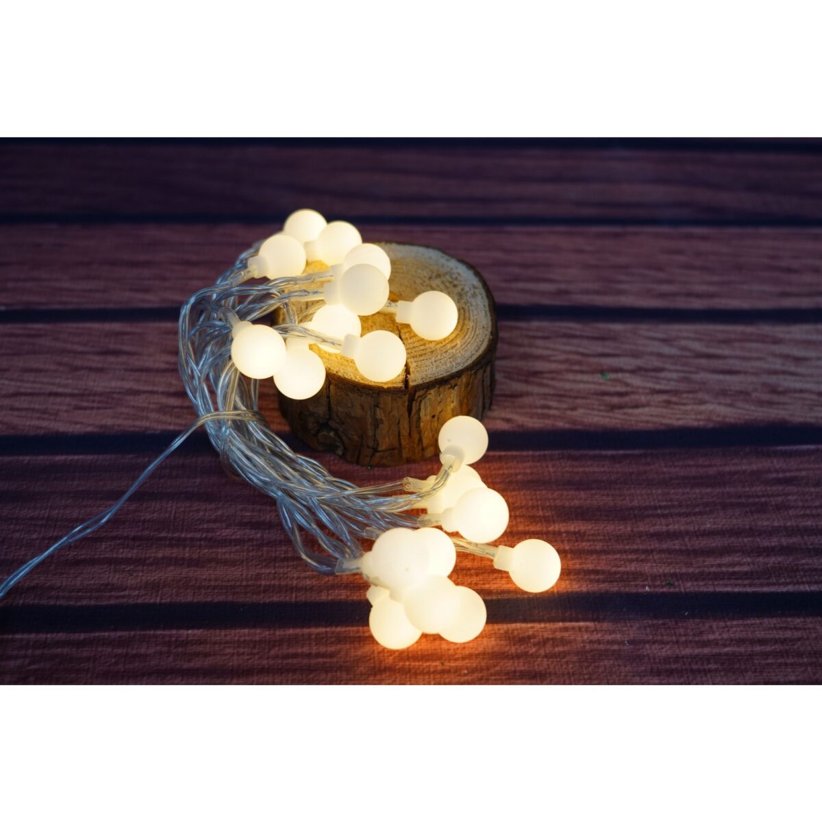 instalatie-craciun-2-5-m-20-de-led-uri-alb-cald-model-cu-bilute-liniara-cu-baterie-interior-exterior-61f14b007748d Instalatie Craciun, .3 m, 20 de LED-uri, alb-cald, model cu bilute, liniara, cu baterie, interior/exterior, Embo - imagine 6