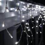 Instalatie Craciun, 30 m, Led-uri ,Franjuri, Alb rece, Flash, Alimentator, Interconectabila, Fir Alb Cauciucat, 220v, Embo - imagine 2