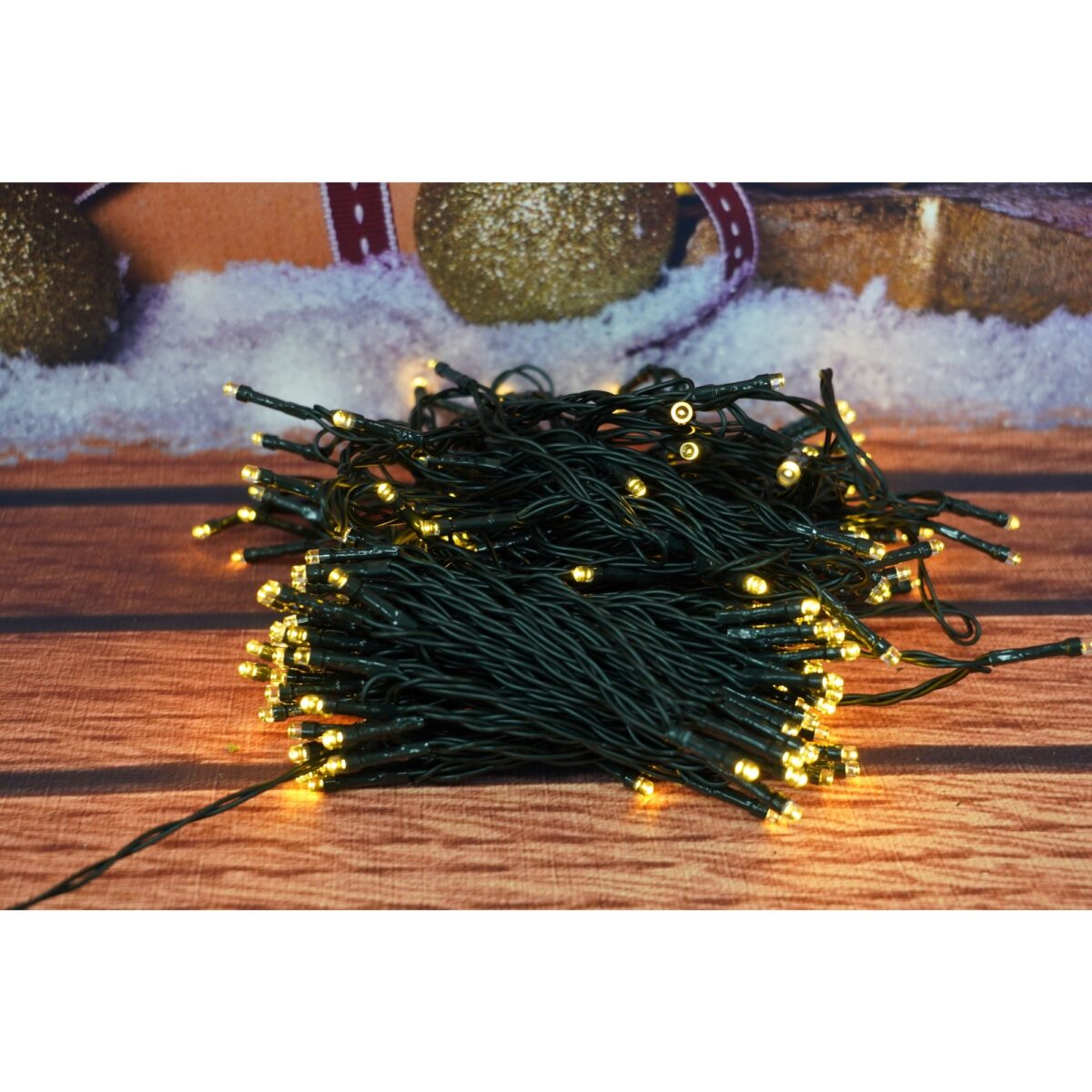 Instalatie Craciun, 32 metri, 300 de LED-uri, Alb Cald, cu energie solara, fir de cupru, liniar, interior/exterior, Embo - imagine 3