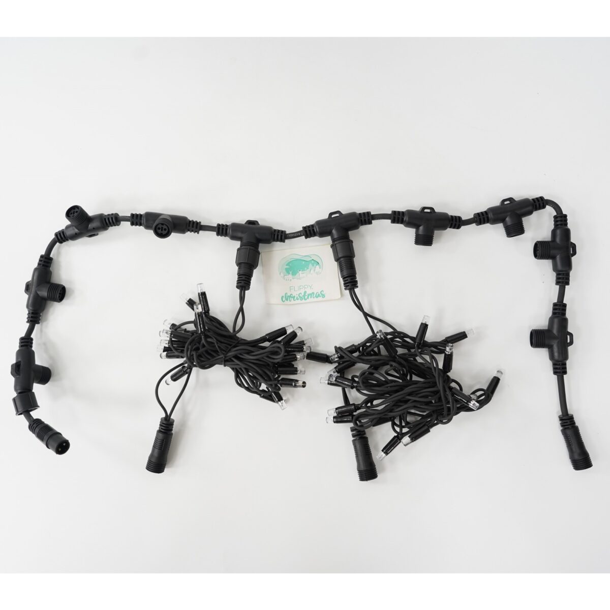 Instalatie Craciun Profesionala de Exterior IP65, Tip Perdea, 1m x 2m, 200 Led-uri Mari, Alb rece, cu flash, Alimentator si prelungitor 6,5 m, Interconectabila, Fir negru, Embo - imagine 5