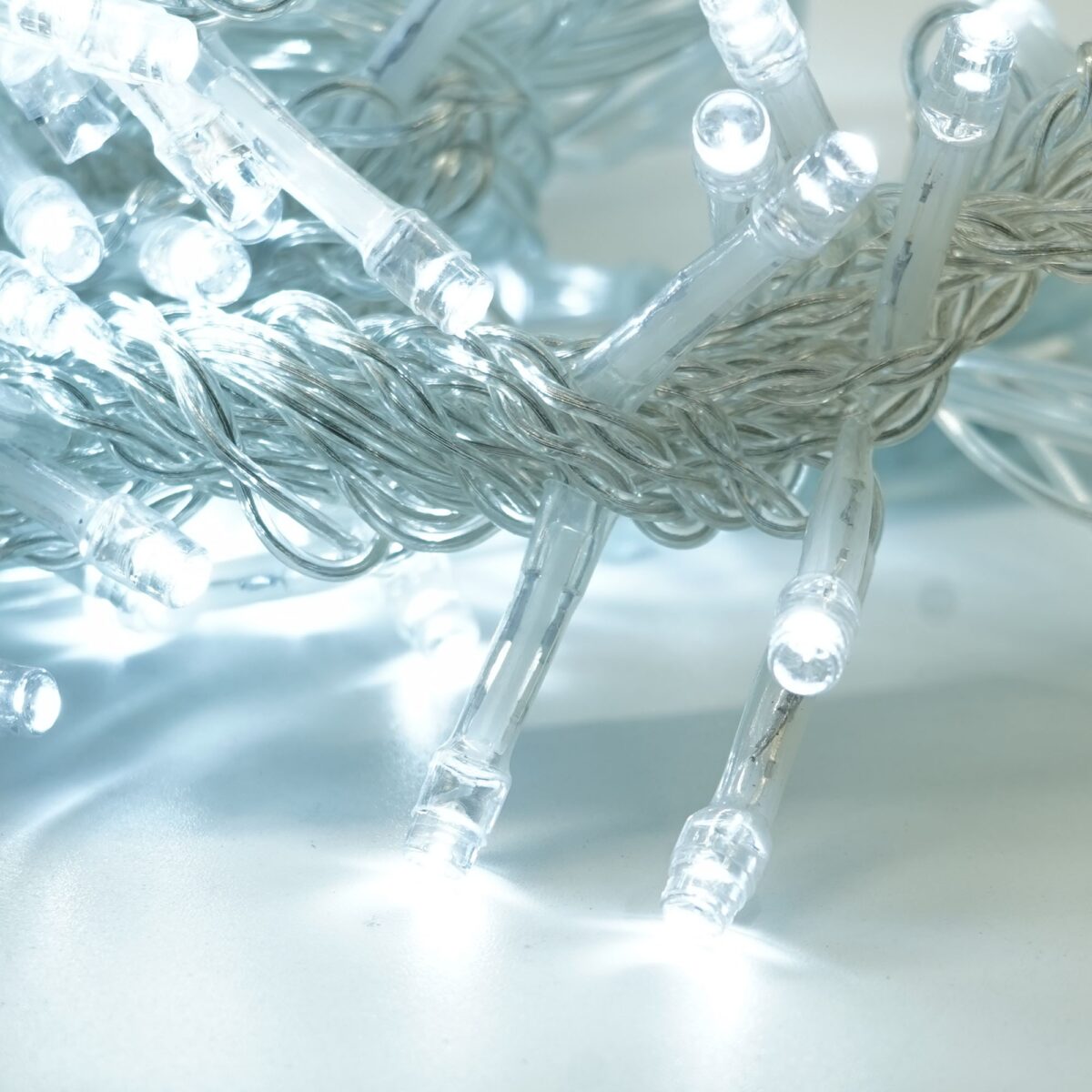 Instalatie Craciun Yoto, Tip Perdea, 2 m x 2 m, 240 LED-uri, Prelungitor 1.5 m, 8 Jocuri de Lumini, Interconectabila, Fir transparent, Interior/Exterior, Alb Rece - imagine 7