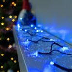 Instalatie de Craciun liniara Yoto, 10 m, din care 1 m cablu priza 220V, 100 LED, 8 jocuri de lumini, controler, fir negru, albastru - imagine 6