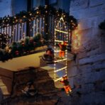 Instalatie LED de Craciun, Embo, cu Accesorii, Lumina Calda, Lungime 1 m, 4 Trepte, 72 de Luminite, 8 Moduri, Model Mos Craciun pe Scara  Alb cald - imagine 3
