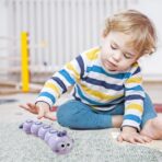 Jucarie mecanica pentru copii Embo, omida haioasa, cu cheita, distractiva, se taraste, se misca, 15 x 4 cm, mov - imagine 6