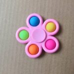 Jucarie Push Pop Bubble Fidget, Pop It, breloc antistres, Floare, Multicolor/Roz - imagine 4