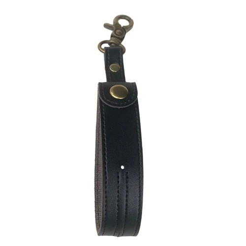 kendama-leather-storage-case-black-main-689ef99a02653 Husa pentru Kendama, Embo, Husa de Depozitare pentru Kendama, din Piele Ecologica, Catarama cu Agatare pentru Transportare, Model Breloc Simplu, 19.5 x 2.5 cm, Negru - imagine 1