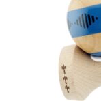 Kendama X Originala FREQUENCY, Profesionala, Embo, Cupe Mari KING SIZE V3, Super Sticky, Gaura in Baza, Rulment Metalic, din lemn 18 cm, Ata 55 cm, Albastru/Maro - imagine 7
