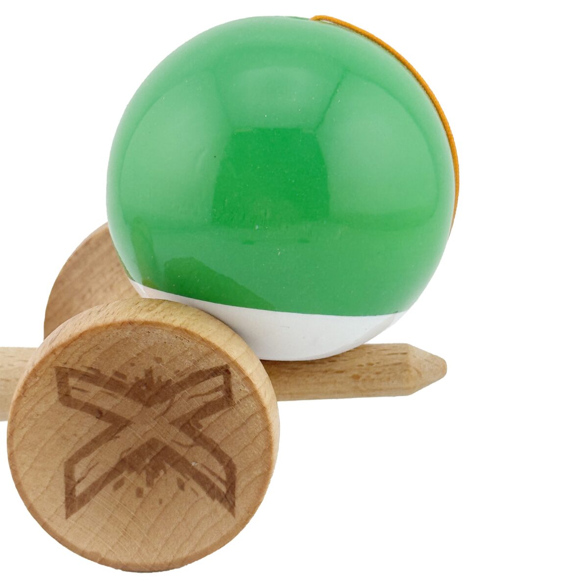 Kendama X Originala, Profesionala, Embo, Big Cups V2, Super Sticky cu Cupe Mari, din lemn 18 cm, Rulment Metalic cu Ata 55 cm, Verde/Alb - imagine 7