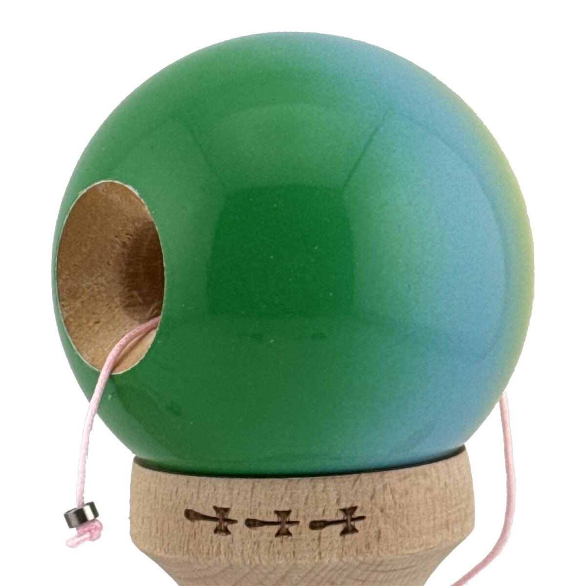 kendama-x-originala-profesionala-flippy-big-cups-v2-super-sticky-din-lemn-18-cm-gradient-galben-alba-690e3c9f2682f Kendama X Originala, Profesionala, Embo, Big Cups V2, Super Sticky Cupe Mari, Rulment Metalic cu Ata 55 cm, Galben/Albastru deschis/Verde - imagine 5