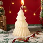 Lumanare de Craciun Parfumata, Embo, Lumanare Rotativa cu Aromaterapie, Model Brad de Craciun forma Lunga, din Ceara de Soia, 11 x 8 x 8 cm, Alb - imagine 4