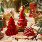 Lumanare de Craciun Parfumata, Embo, Lumanare Rotativa cu Aromaterapie, Model Brad de Craciun forma Lunga, din Ceara de Soia, 11 x 8 x 8 cm, Rosu - imagine 2