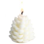 Lumanare Parfumata de Craciun, Embo, Model Con de Pin, din Ceara de Soia, Cadou Creativ Handmade de Craciun, 7 x 6.5 x 6.5 cm, Alb