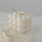 Lumanare Parfumata Decorativa, Embo, Model Abstract Cub din Inimioare, Lumanare pentru Diferite Ocazii, 6 x 5.5 cm, Aroma de Frezie, Alb