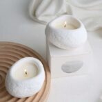 Lumanare Parfumata, Embo, Model Abstract, Aroma de Ploaie Osmanthus, din Ceara de Soia, 8 x 5.5 x 6 cm, Alb - imagine 5