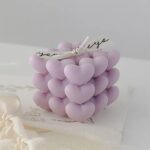 Lumanare Parfumata Decorativa, Embo, Model Abstract Cub din Inimioare, Lumanare pentru Diferite Ocazii, 6 x 5.5 cm, Aroma de Lavanda, Mov