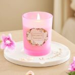 Lumanare Parfumata, Embo, Model Pahar Roz, Aroma de Lamaie si Trandafir, din Ceara de Soia, 6.2 x 5.2 cm, Roz - imagine 3