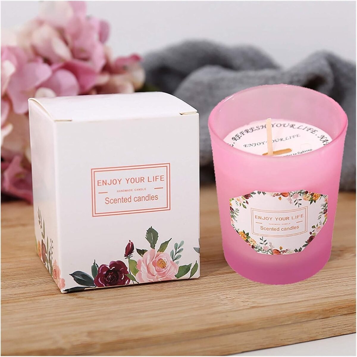 Lumanare Parfumata, Embo, Model Pahar Roz, Aroma de Lamaie si Trandafir, din Ceara de Soia, 6.2 x 5.2 cm, Roz - imagine 5