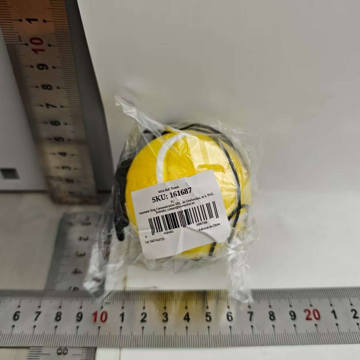 Minge Saltareata Hiperelastica, Embo, Model Minge de Tenis cu Fixare de Mana, Space Moon Ball foarte Elastica, Antistress pentru Copii, Diametru 66 mm, Galben - imagine 3