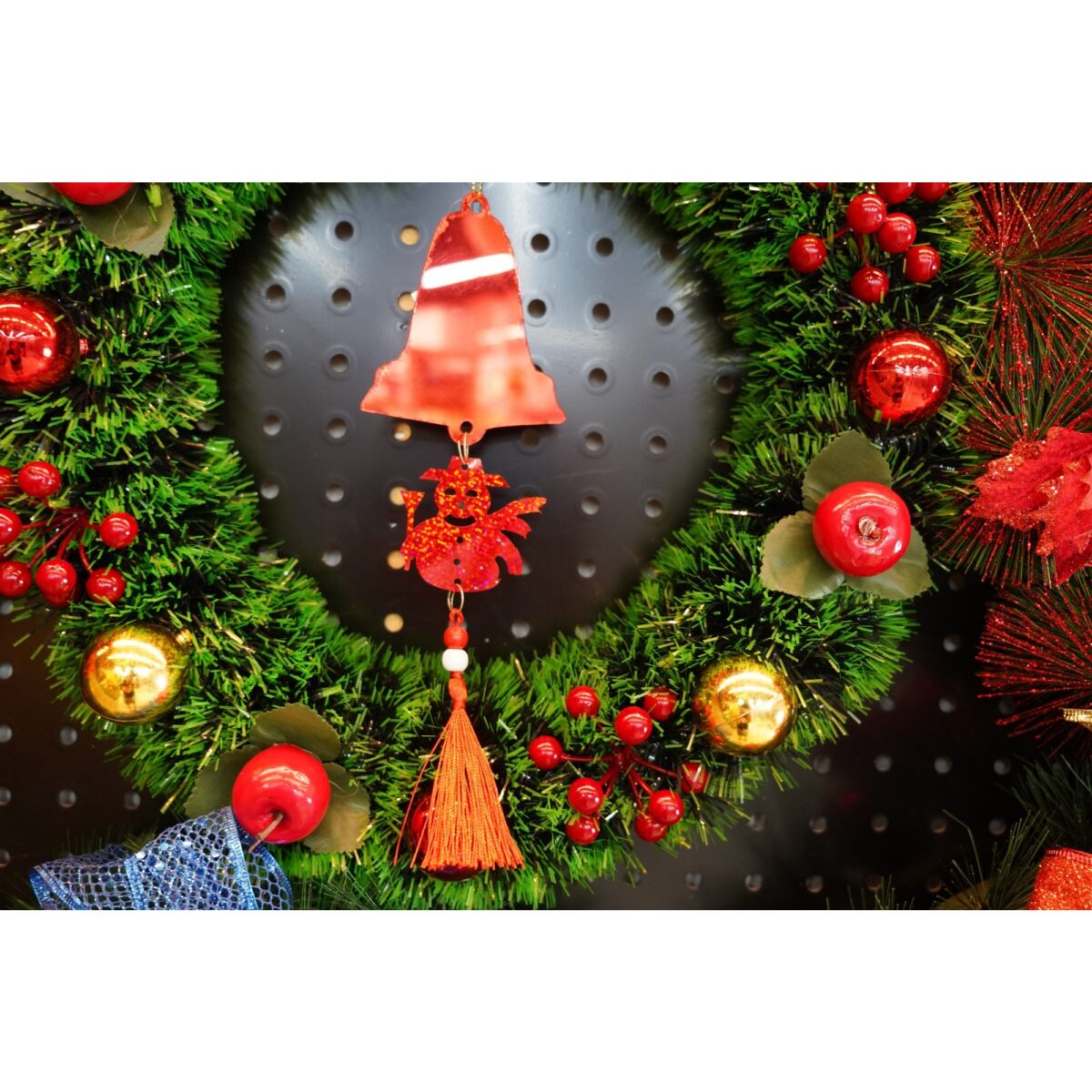Ornament brad, Embo, Clopotel, Om de zapada, Rosu, Lucios, 10*28CM, Acril, Interior/ Exterior - imagine 2