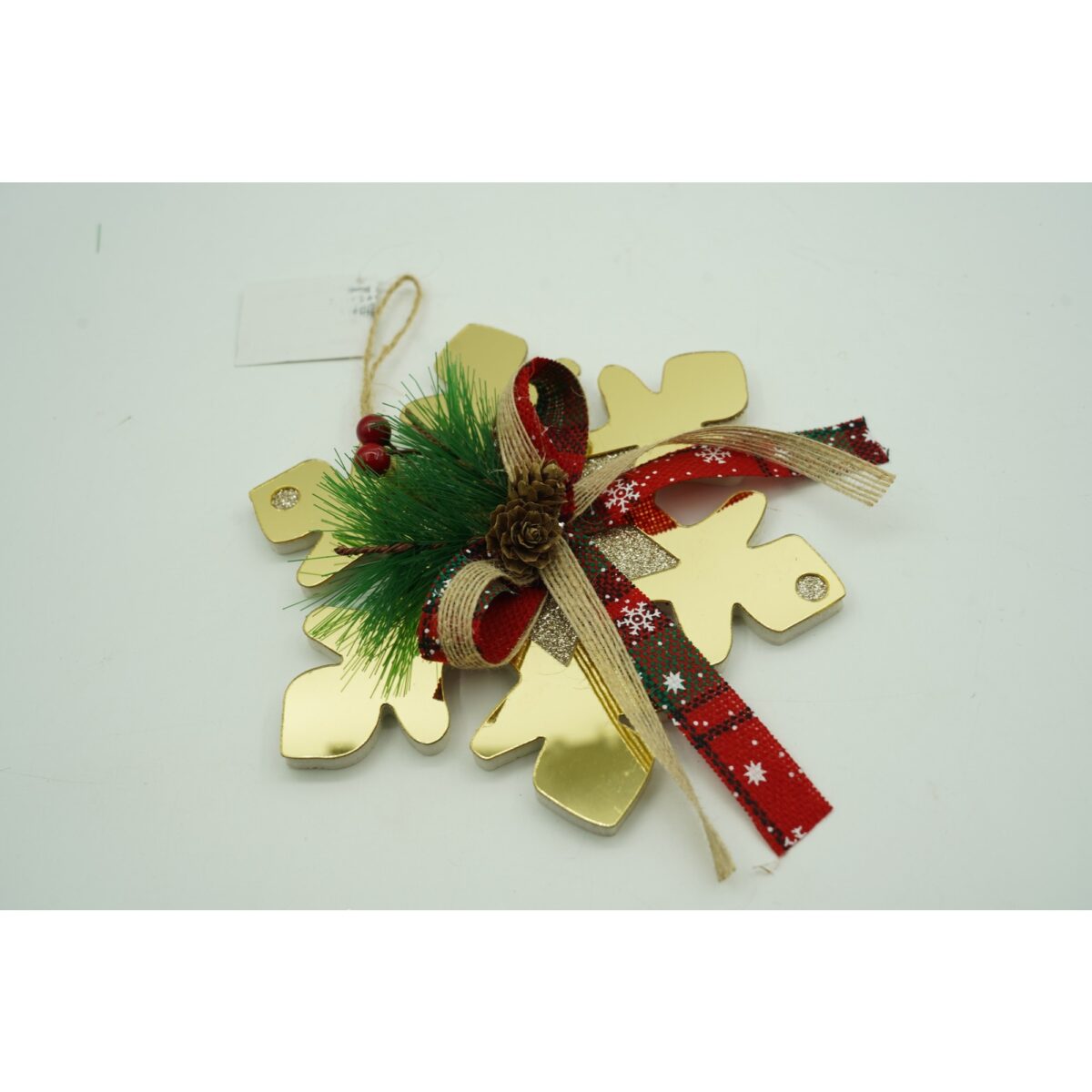 ornament-brad-flippy-fulg-de-nea-auriu-lucios-16-16cm-acril-interior-exterior-61f11f7cc03b0 Ornament brad, Embo, Fulg de nea, Auriu, Lucios, 16*16CM, Acril, Interior/ Exterior - imagine 5