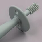 Periuta de Dinti din Silicon pentru Bebelusi, Embo, fara BPA, 360 Grade, Bariera Anti-Inghitire, Maner Ergonomic, 12.5 x 15 cm, Turcoaz - imagine 4