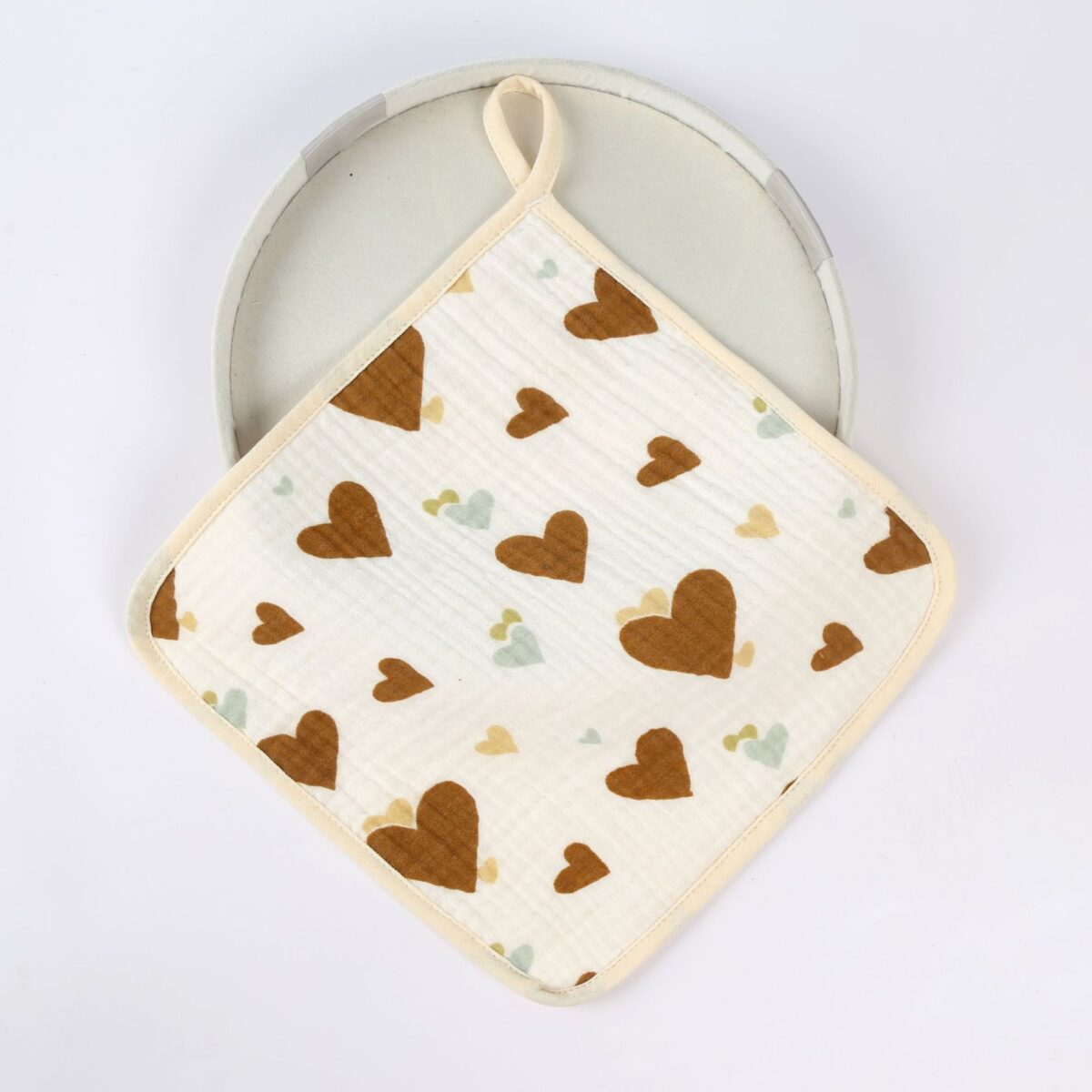 Prosop Absorbant, Embo, din Bumbac, 25 x 25 cm, Model Inimioare, cu Agatatoare, Maro - imagine 2