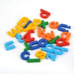 Set 26 Litere, Embo, Magnetice, pentru Frigider, din Plastic, +3 Ani, 13 x 18 x 14 cm, Multicolor - imagine 6