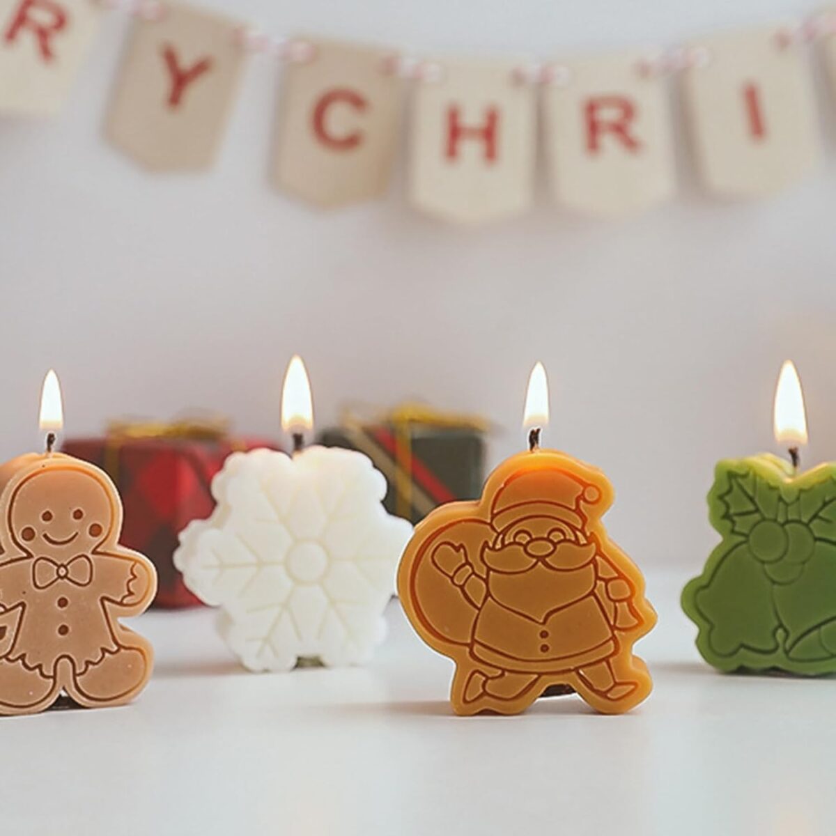 Set 4 Lumanari Parfumate, Embo, Tema Craciun, din Parafina, 10.2 x 9.1 x 2.7 cm, Multicolor - imagine 3