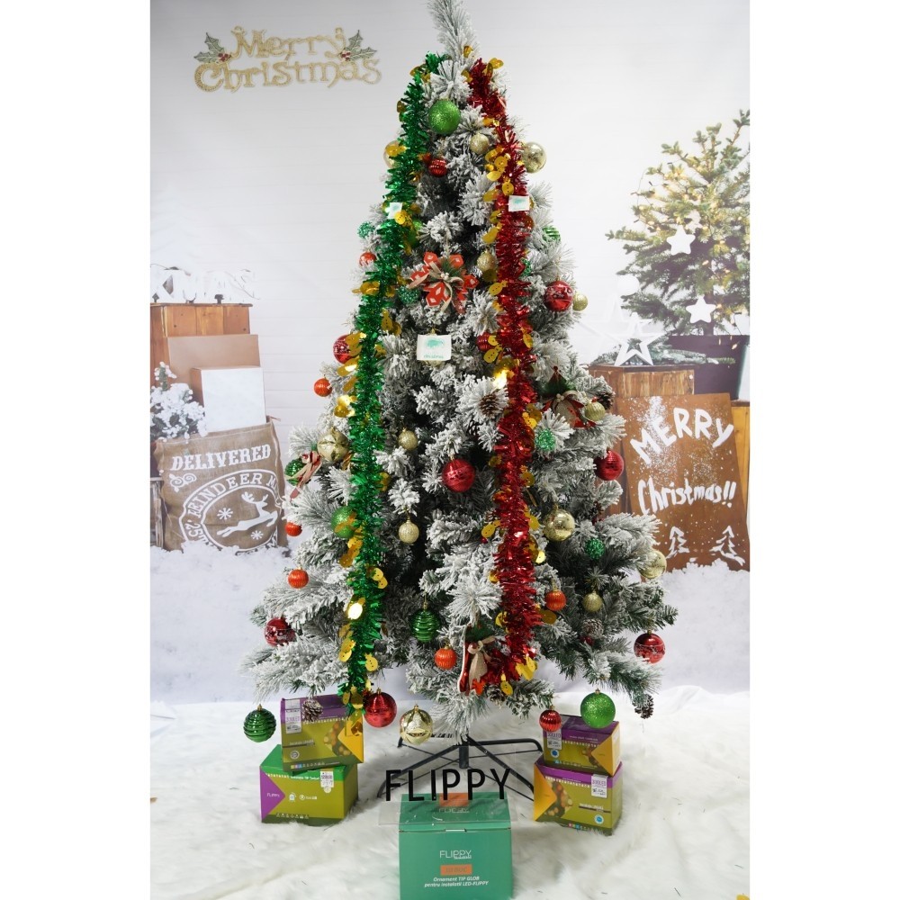 set-brad-artificial-de-craciun-si-elemente-decorative-nins-decorat-cu-conuri-pin-pentru-interior-ext-61f1c7c5edbfe Set brad artificial de Craciun si elemente decorative, nins, decorat cu conuri pin, pentru interior/exterior, inaltime 210 cm, diametru 131 cm, 630 ramuri, Embo, alb/verde, suport metalic inclus - imagine 2