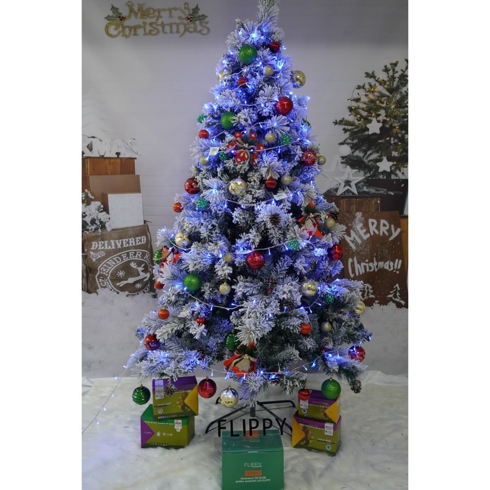set-brad-artificial-de-craciun-si-elemente-decorative-nins-decorat-cu-conuri-pin-pentru-interior-ext-61f1c7c701fdb Set brad artificial de Craciun si elemente decorative, nins, decorat cu conuri pin, pentru interior/exterior, inaltime 210 cm, diametru 131 cm, 630 ramuri, Embo, alb/verde, suport metalic inclus - imagine 2
