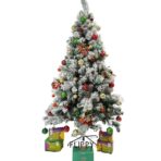 Set brad artificial de Craciun si elemente decorative, nins, decorat cu conuri pin, pentru interior/exterior, inaltime 210 cm, diametru 131 cm, 630 ramuri, Embo, alb/verde, suport metalic inclus