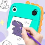 Set Camera Instantanee pentru Copii, Embo, Ecran HD 2.4'', 24MP, 1200 mAh, cu Functie de Printare Alb-Negru, cablu USB-C, Bluetooth, Compatibil iOS/Android, Model Dinozaur, Turcoaz - imagine 8