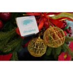 Set de 4 ornamente de brad, Embo, de tip Glob, Auriu, cu Ã¸ de 8 cm, din metal, cu finisaj sclipitor , cutie  8  cm adancime x 32  cm lungime x 8  cm inaltime - imagine 4