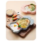 Set diversificare bebelusi Embo, din silicon, 26 x 15 cm, 1 farfurie compartimentata in forma de iepure, lingurita si furculita, pai, perie pai, fara alergeni, ventuza fixare,  forma creativa,  bleumarin - imagine 6