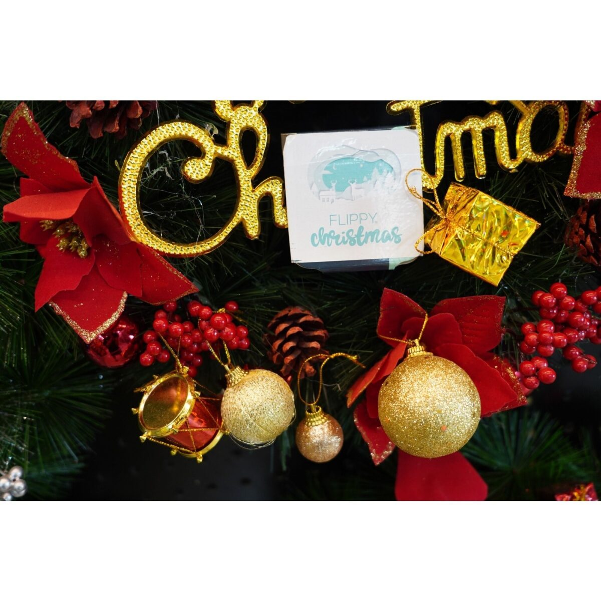 Set 45 Globuri de Craciun, Embo, pentru Brad, Model 2, cu Glitter, Lucioase, Multicolor - imagine 4